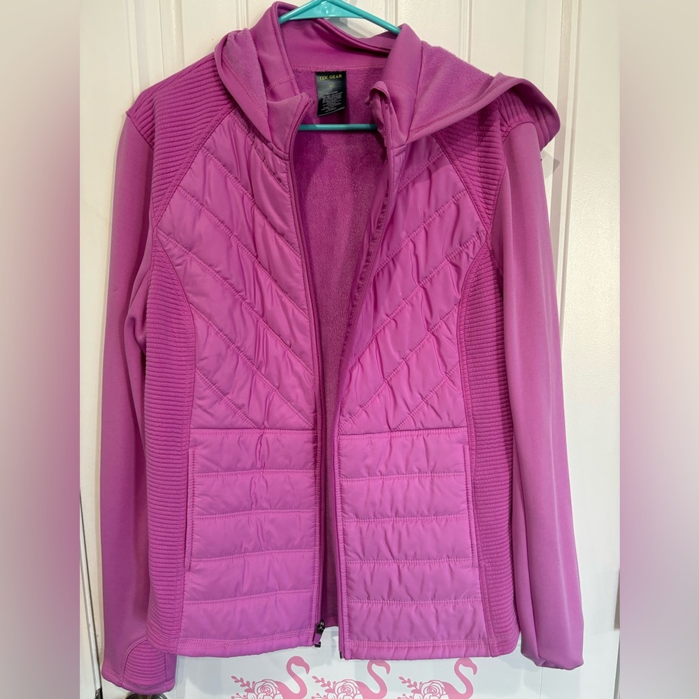 Cute form fitting jacket